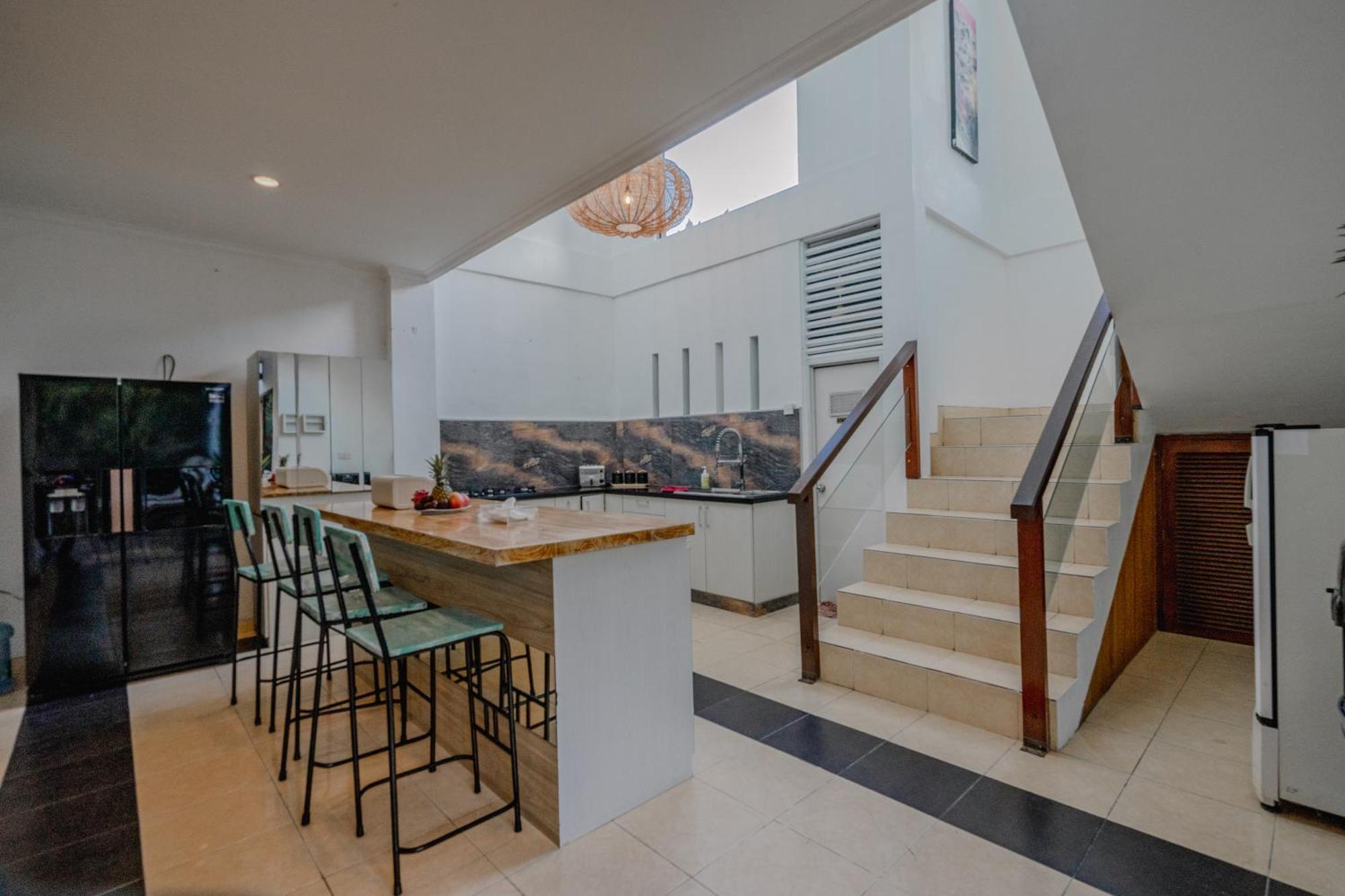विला 5 Bedroom In Centre Location Of *